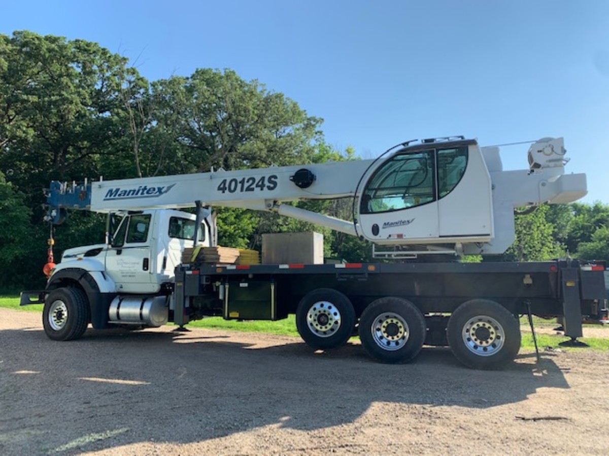 Crane Services: Crane