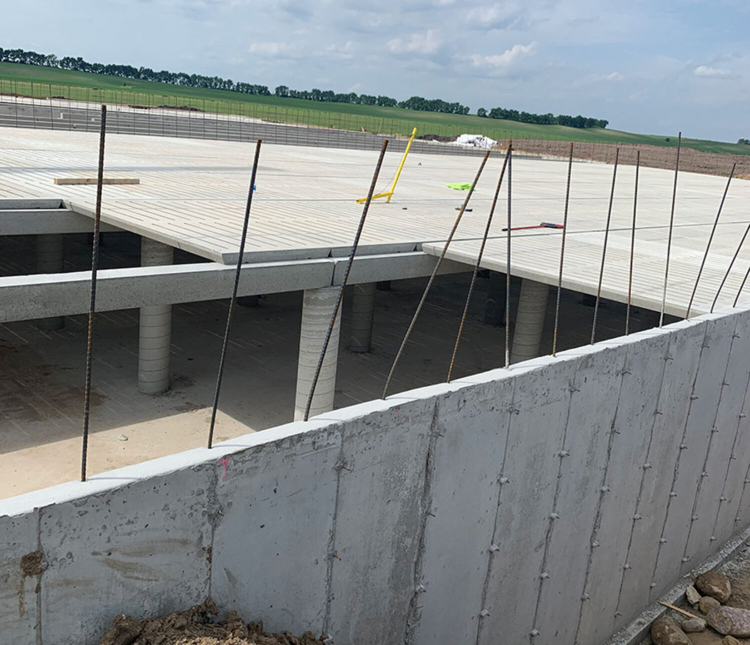 Crane Service for Hog Slats